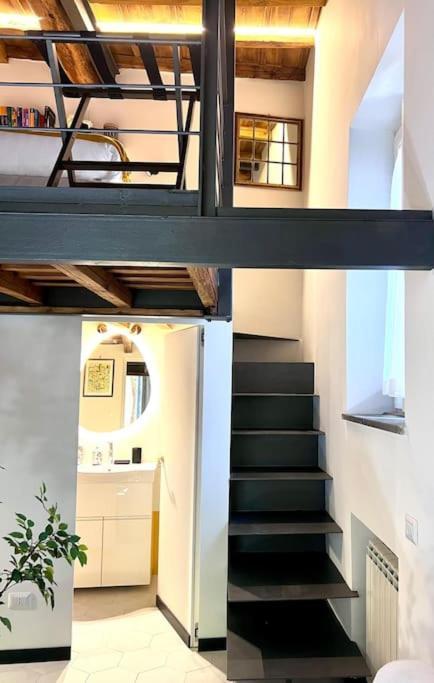 Apartment Charming Restored Loft In The Heart Of Trastevere Rome