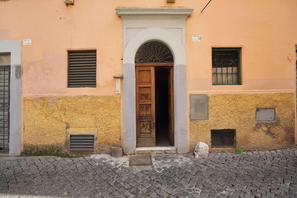 Apartment Charming Restored Loft In The Heart Of Trastevere Rome