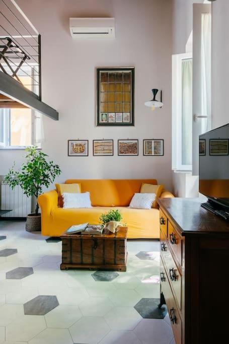 Charming Restored Loft In The Heart Of Trastevere Apartment